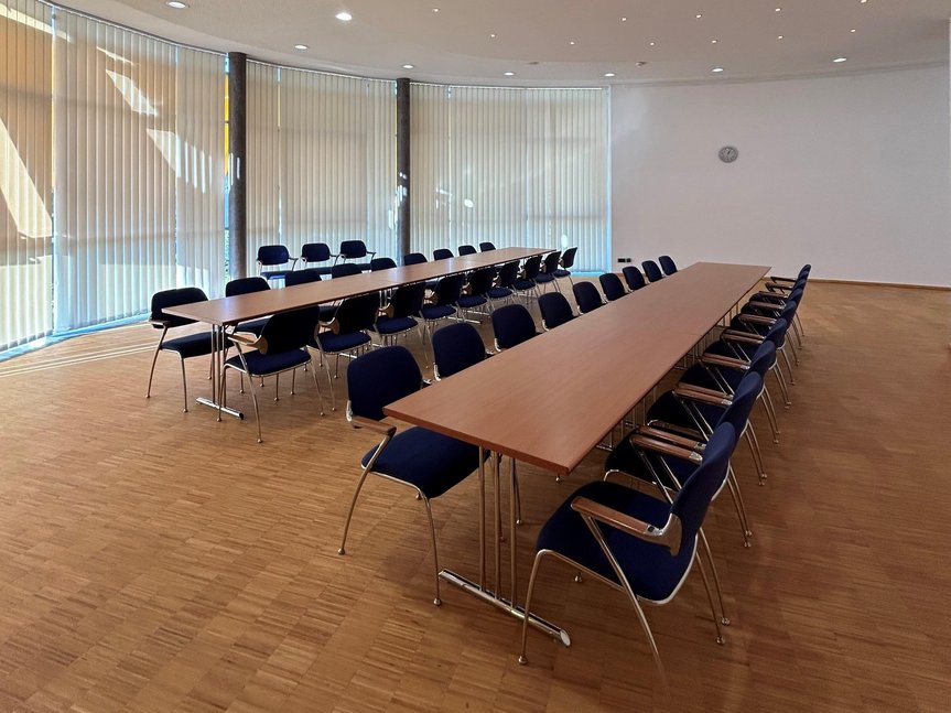 Clubraum, Vortrag 04-25.jpg